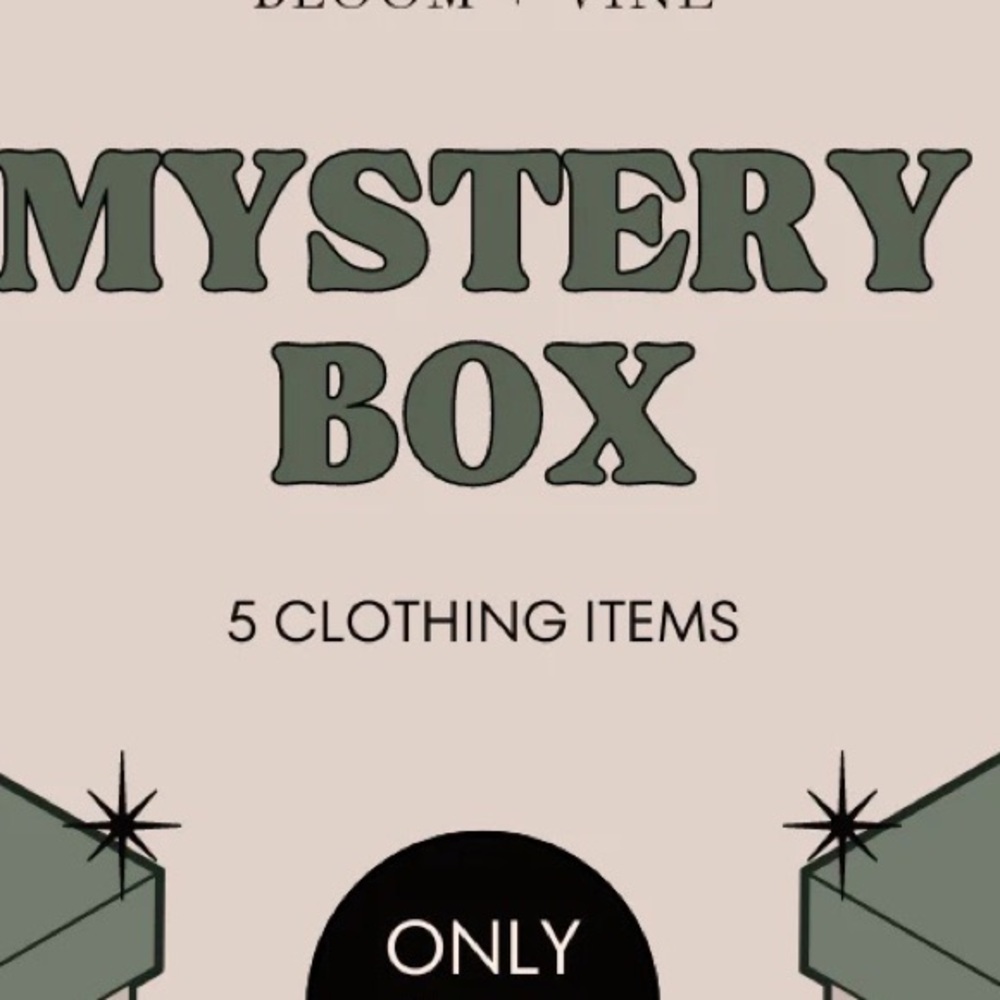 5 clothing items mystery box